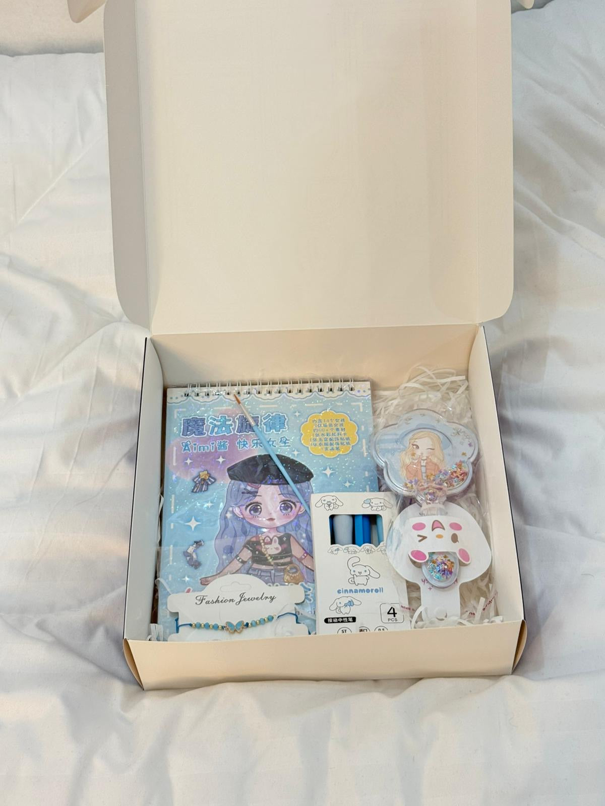⁨	Cute Girl Box🩵
