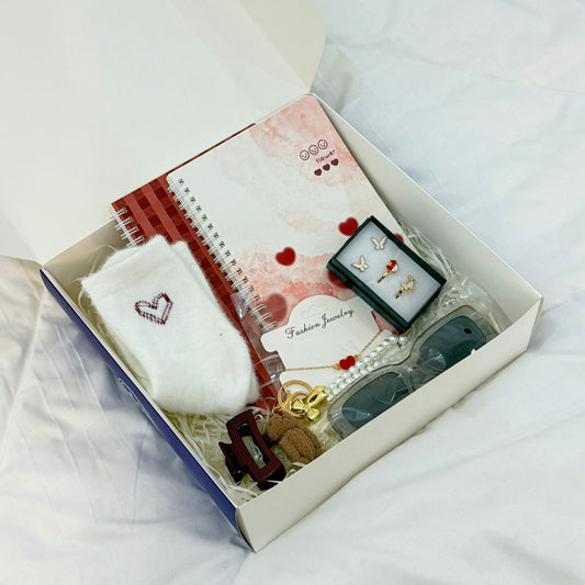 Love & Chic Box ❤️